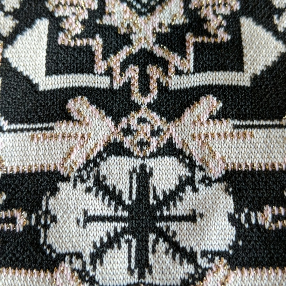 Patterned skirt - Picture 2 of 3